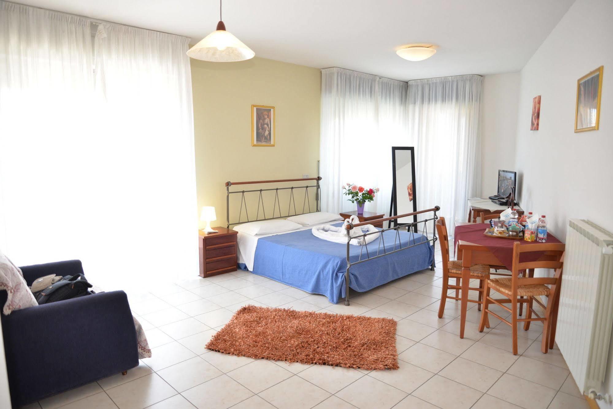 Residence Le Corniole Arezzo Ngoại thất bức ảnh